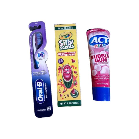 oral b toothbrush Toothpaste Act Bubblegum Kids Crayola Anti-cavity Fluoride new - Picture 3 of 5